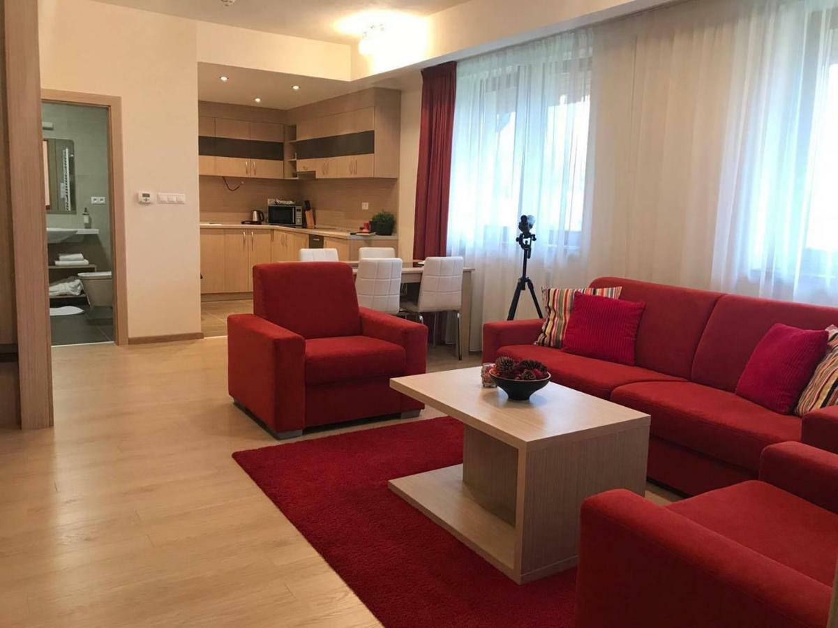 Apartmany Sabai Dee สตารา เลชนา ภายนอก รูปภาพ