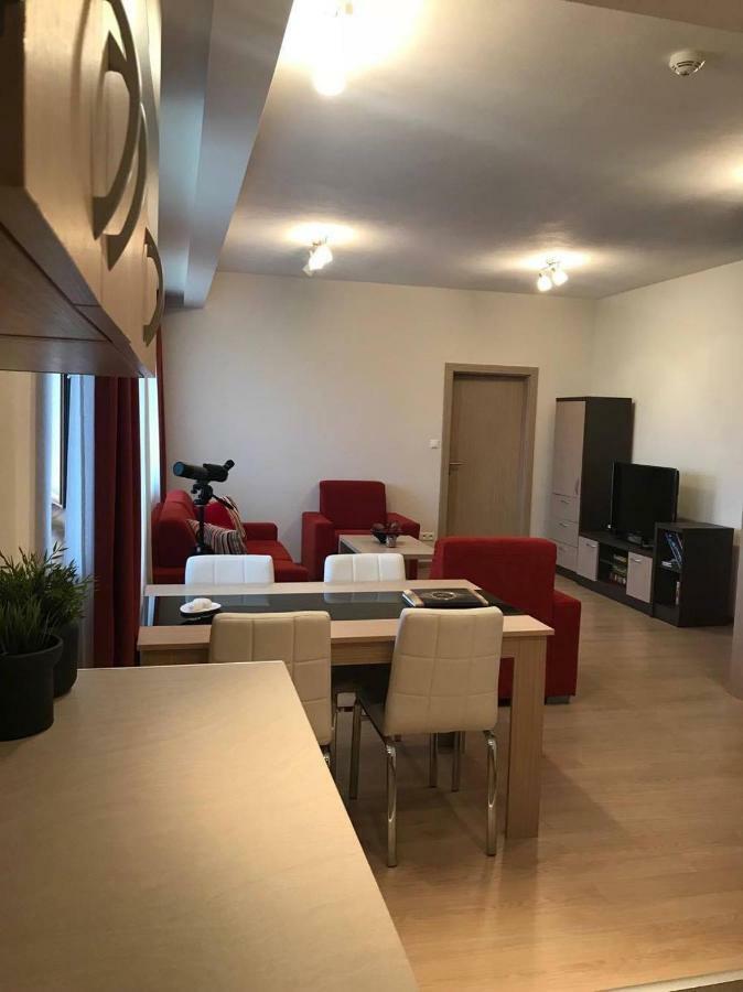 Apartmany Sabai Dee สตารา เลชนา ภายนอก รูปภาพ