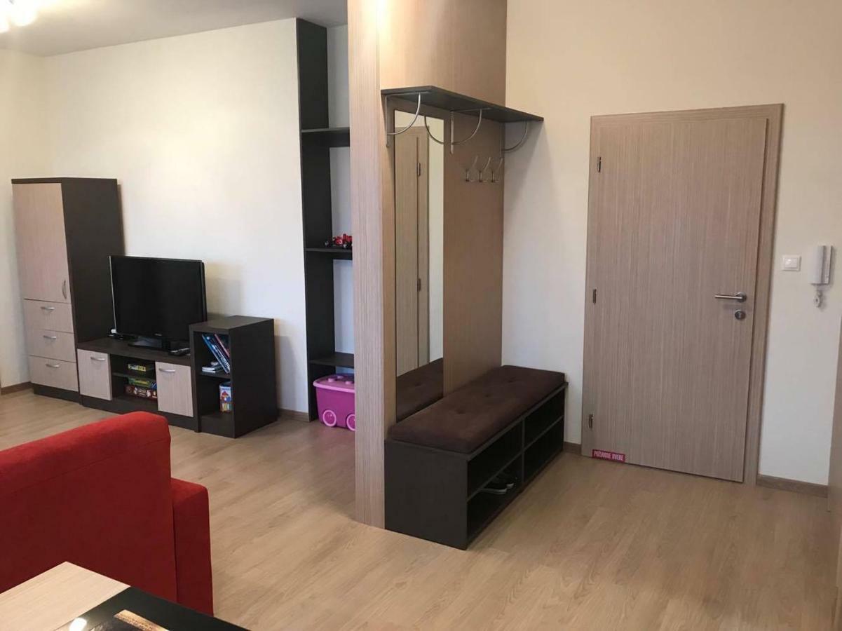 Apartmany Sabai Dee สตารา เลชนา ภายนอก รูปภาพ
